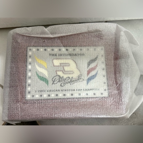 Vintage NASCAR Dale Earnhardt #3 wooden Photo Album 100 PHOTOS Limited Edition - Picture 3 of 5